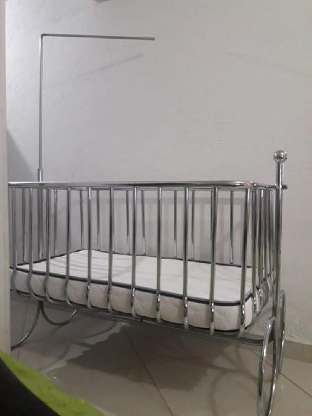 Vendo Hermosa Cuna Metálica