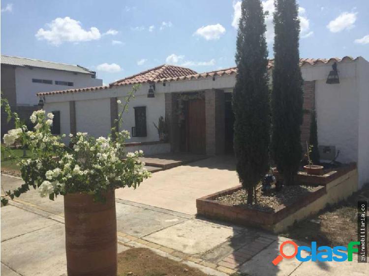 Venta de casa en picachu, montería