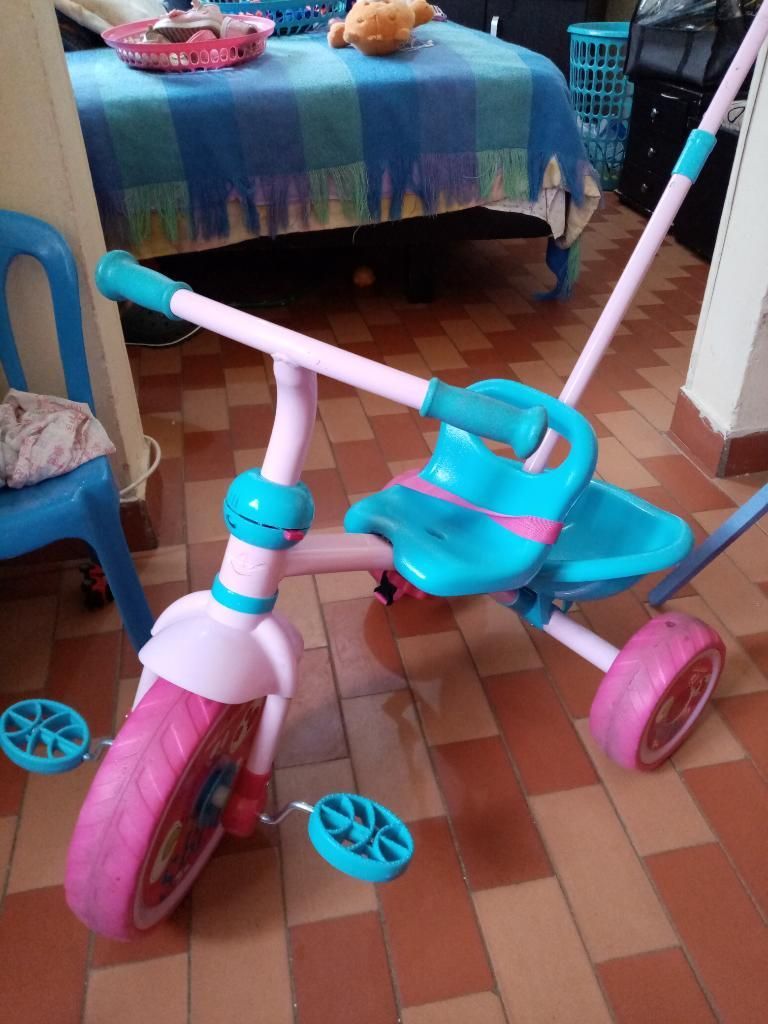 Se Vende Triciclo con Tablero