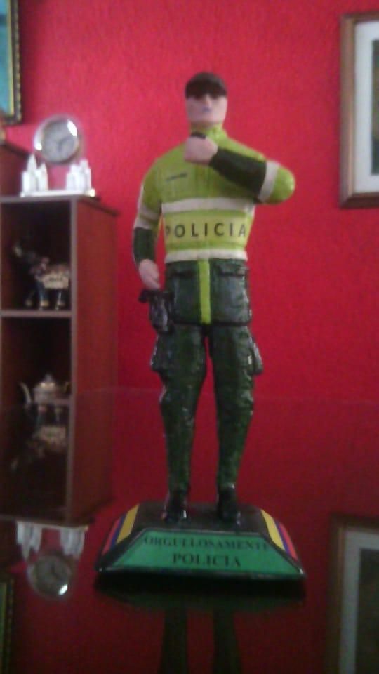 FIGURAS POLICIALES