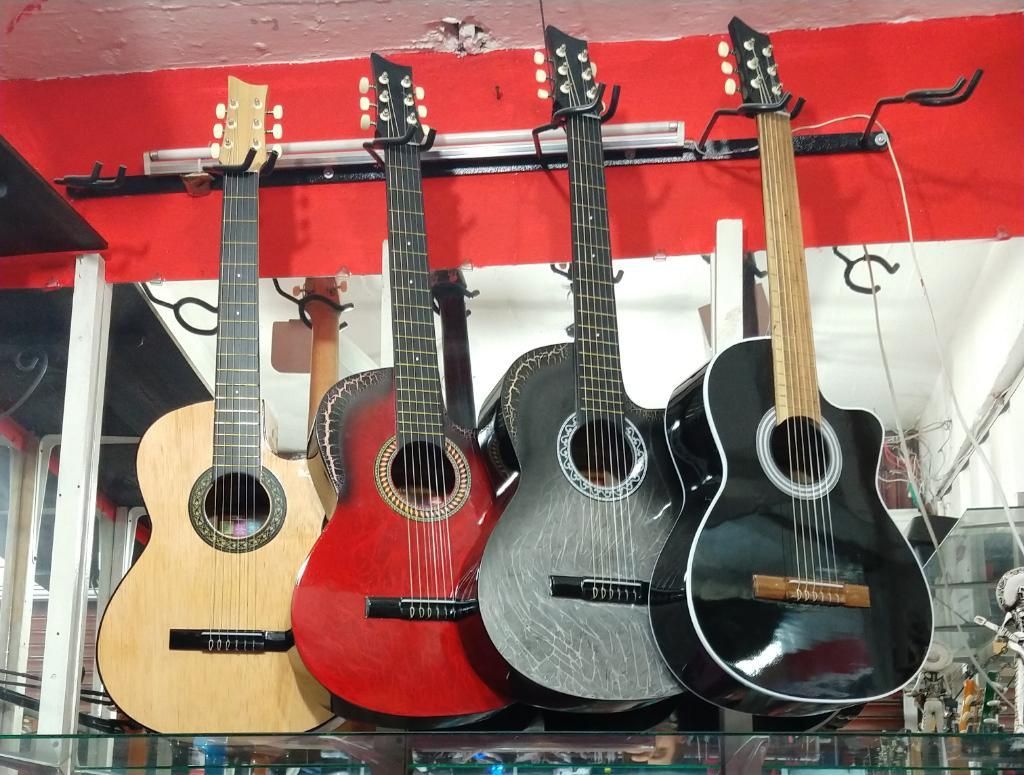 Guitarras Acústicas