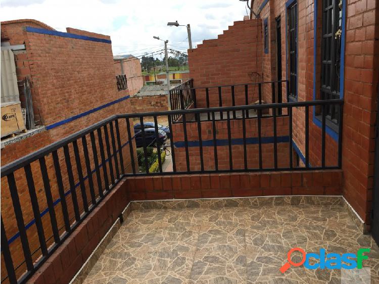 Vendo Casa Esquinera en Funza con terraza