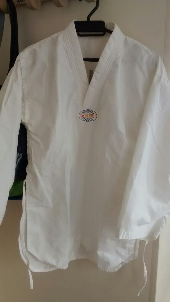 Uniforme Taekwondo Talla 38