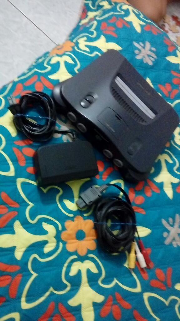 Nintendo 64 sin Caja Buen Estado