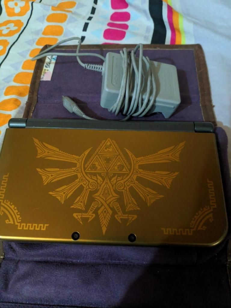 Nintendo NEW 3DS XL HYRULE EDITION LIMITED 128GB JUEGOS