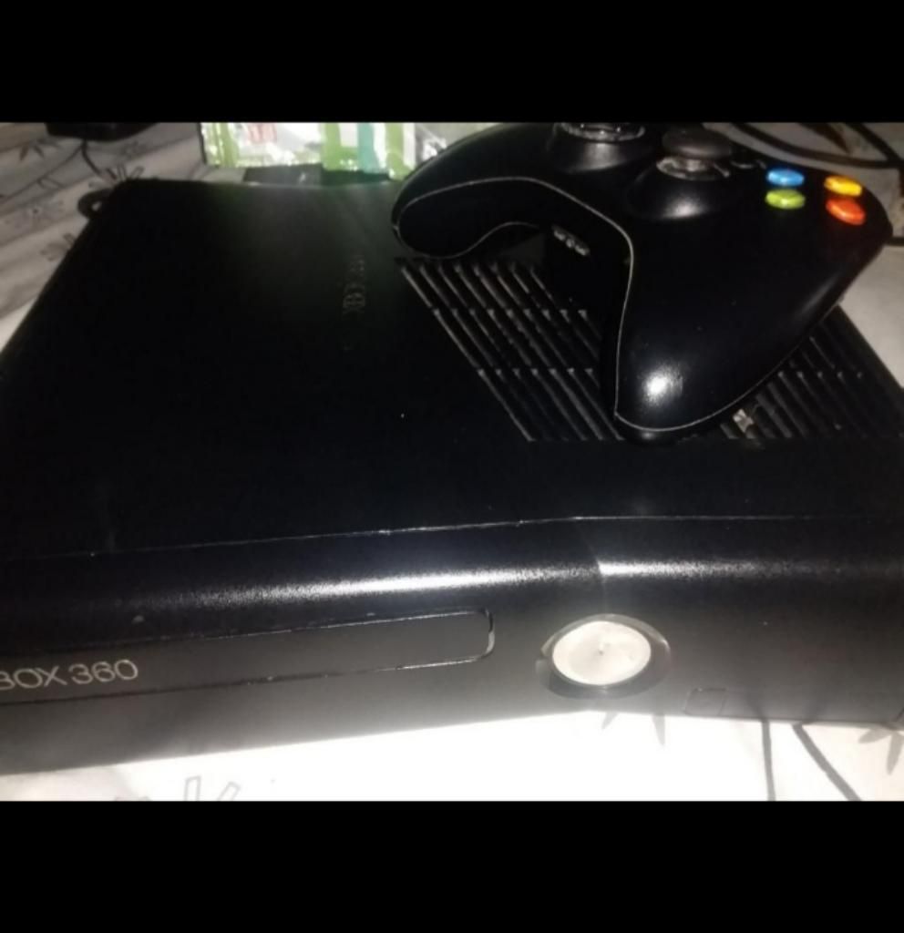 Xbox 360 Slim