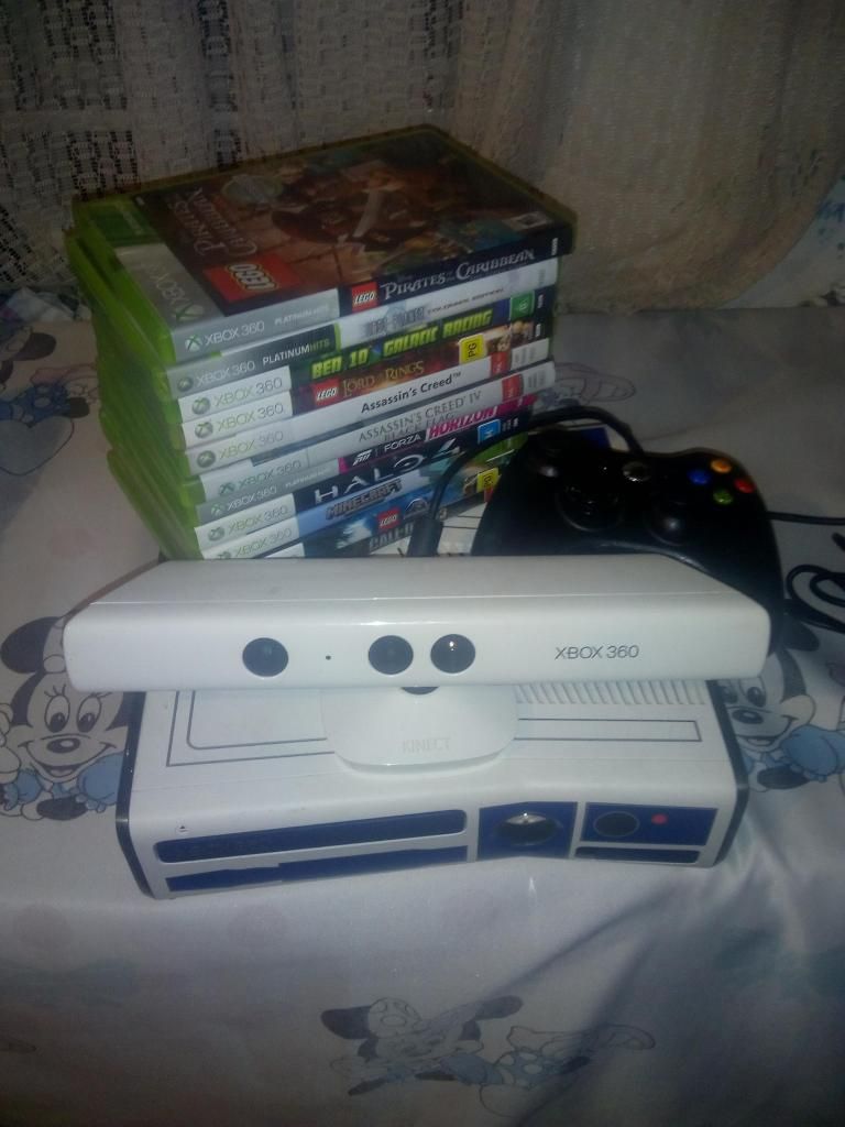 vendo Xbox 360 con juegos 1 control y kinect TODO ORIGINAL