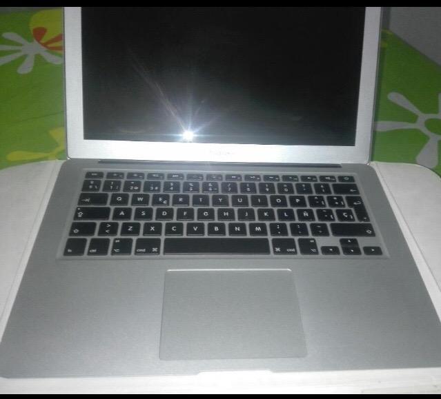 Macbook Air 2014 Core I5 con Dd de 256 G