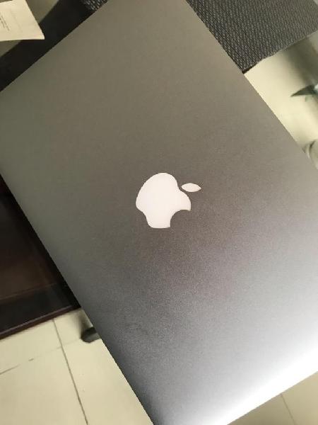 Macbook Air I5