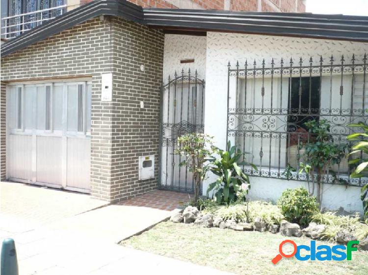 VENTA DE CASA LOTE EN BELÉN ROSALES