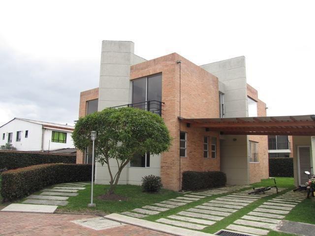 CASA EN VENTA EN LA VEREDA FONQUETA CONDOMINIO LA ESPERANZA