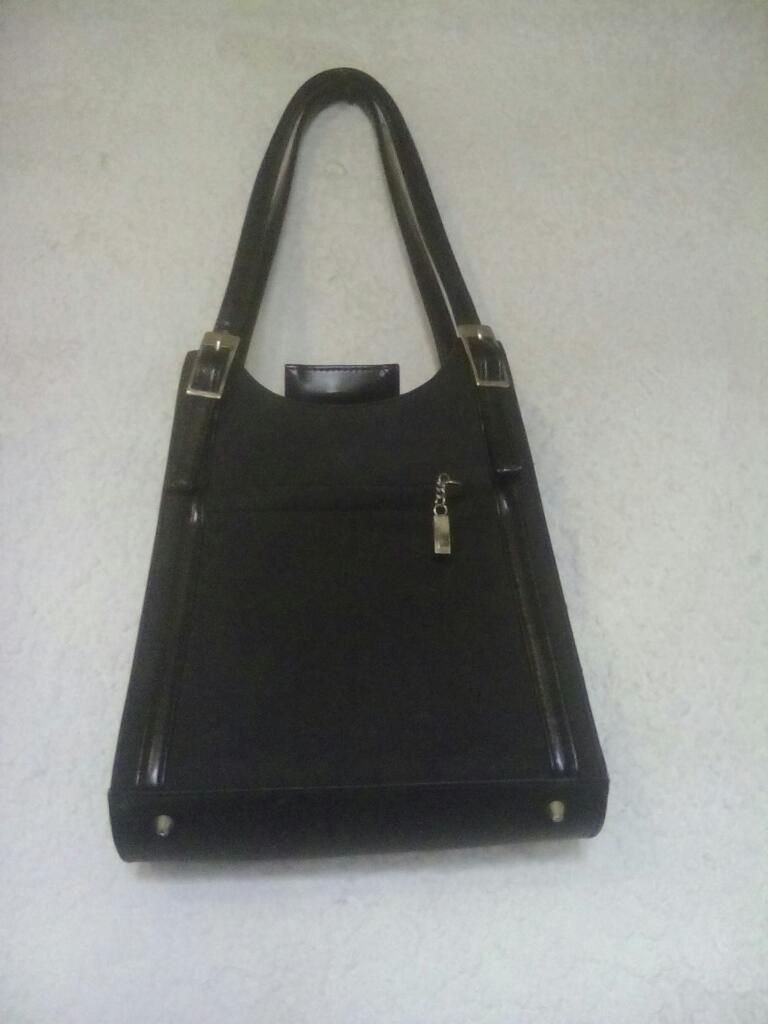 Cartera Guees