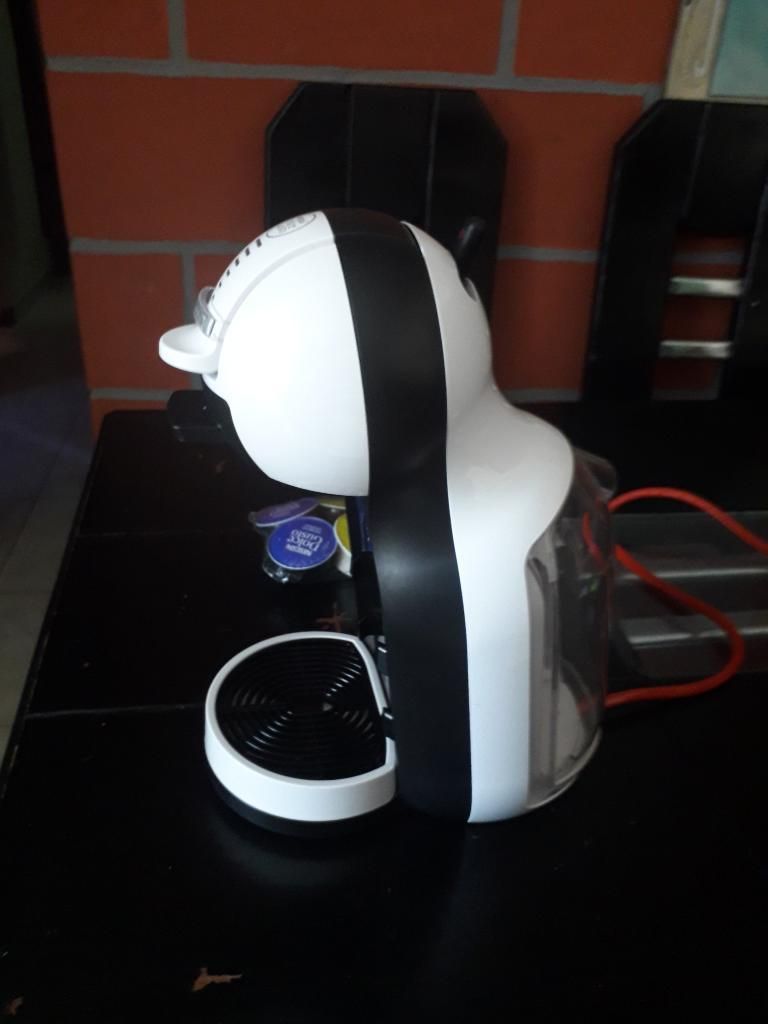 Cafetera Dolce Gusto