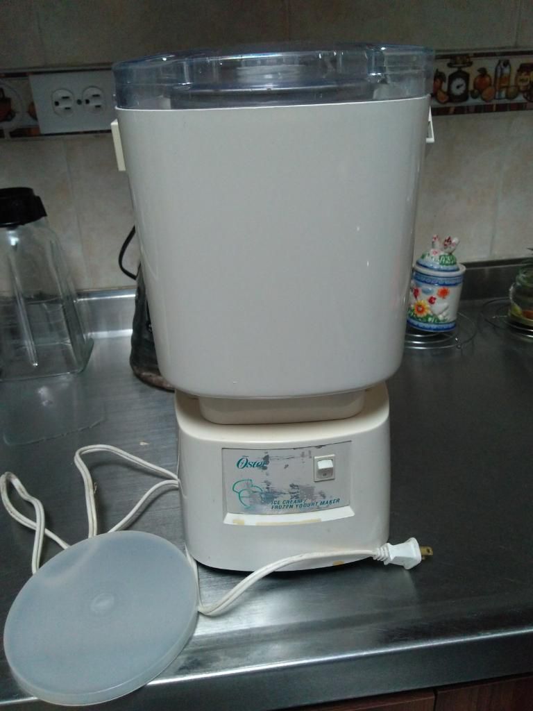 Oster Maquina de Helado Y Jugos