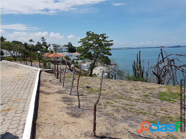 Venta de lote frente al mar