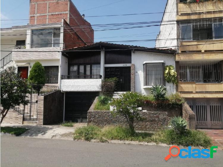 SE VENDE CASA LOTE EN SIMON BOLIVAR, LAURELES