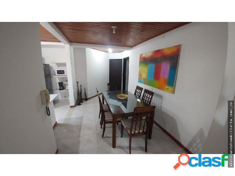 Arrenda apartamento pinares