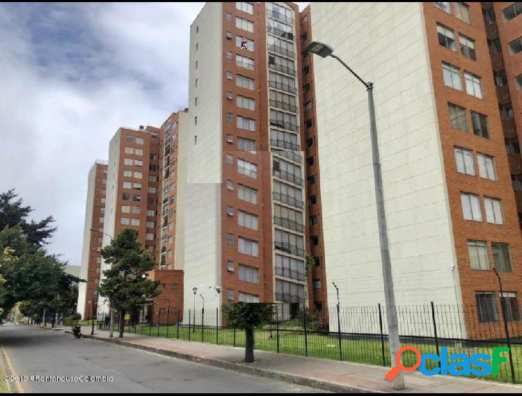 Apartamento en Venta Mazuren(Bogota) RAH LR:20-510