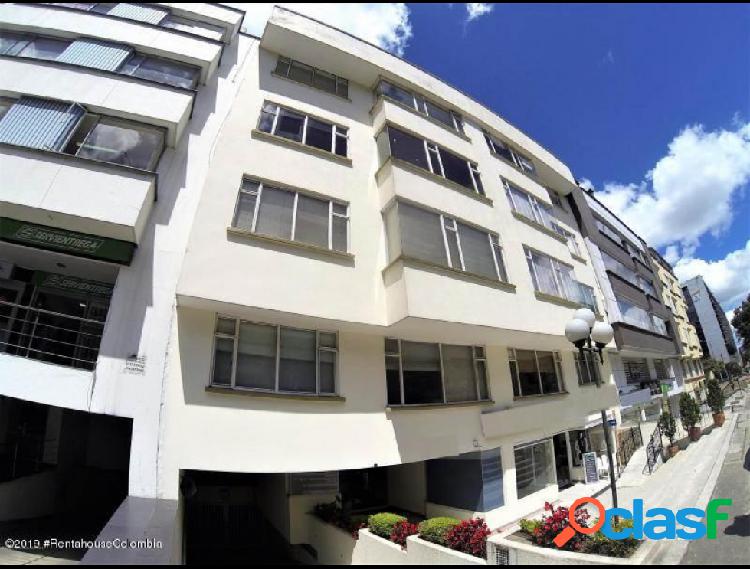 Apartamento en Venta Chico(Bogota) Cod LER:20-520