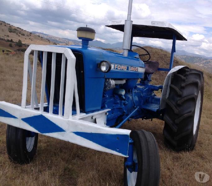 tractor ford 5000 en perfectas condiciones para trabajar gan