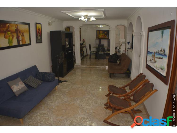 1012 VENDO CASA CERCA, OCEAN MALL SANTA MARTA