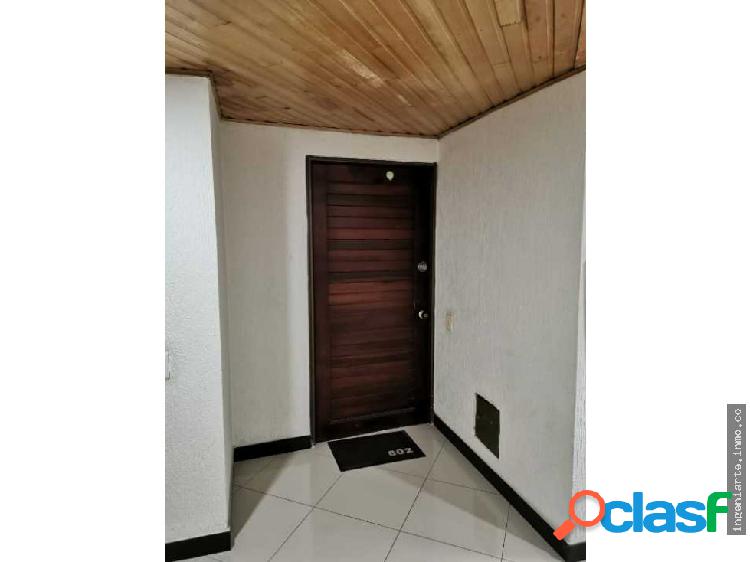 VENDO APARTAMENTO EN VICTORIA NORTE