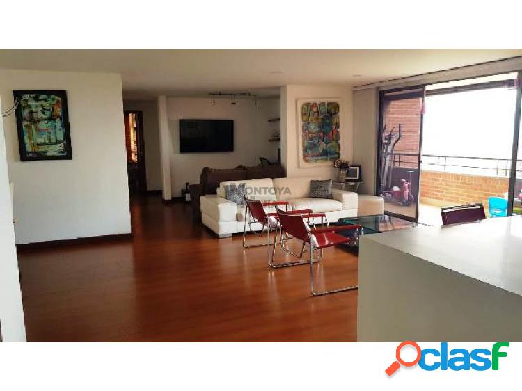 Apartamento para la venta cerca del Tesoro