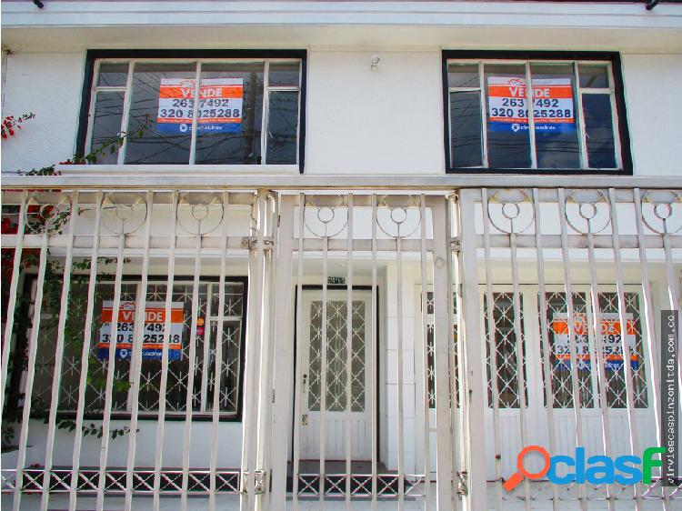 SE VENDE CASA EN MODELIA CENTRAL