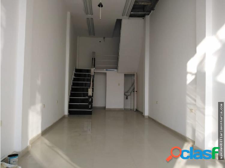 VENDE LOCAL COMERCIAL EN EL CENTRO