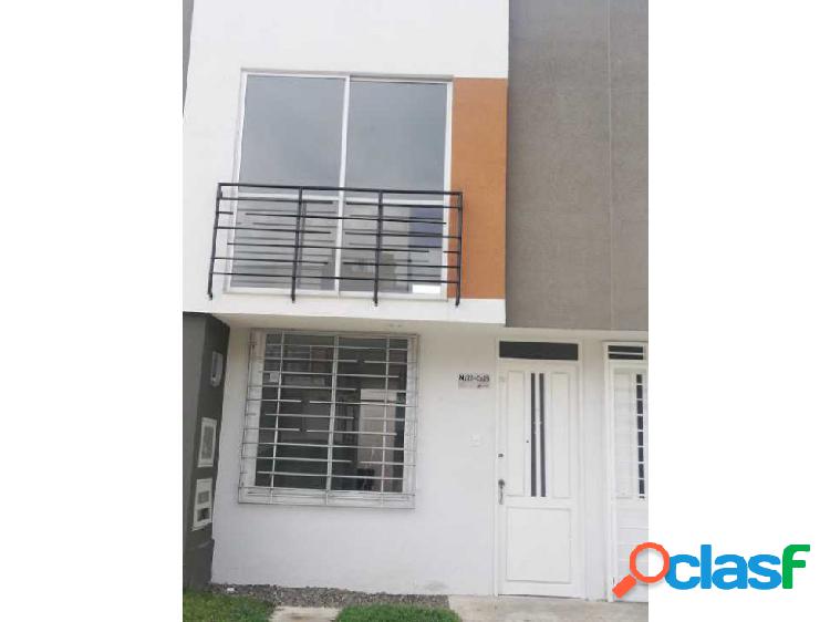 VENDO CASA EN DOSQUEBRADAS