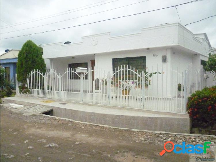 VENDO CASA EN EL BARRIO LA GRANJA MONTERIA