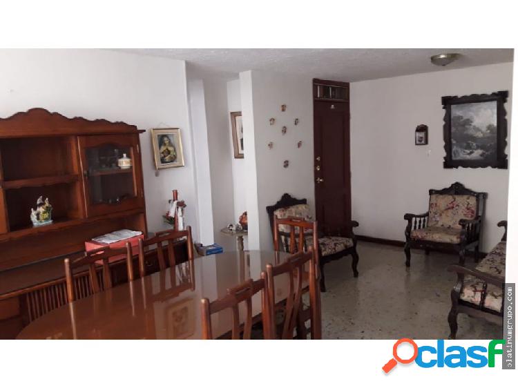 APARTAMENTO EN PRIMERO DE MAYO (D.E)