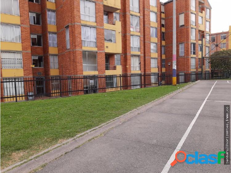 Apartamento en Alamos Norte, BOGOTA D.C. - 96591