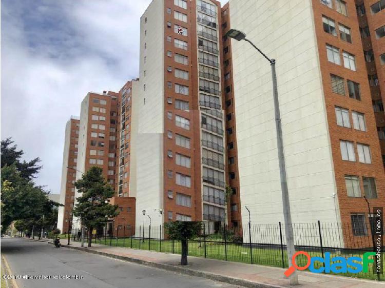 Apartamento en Venta Mazuren(Bogota) RAH CO:20-510