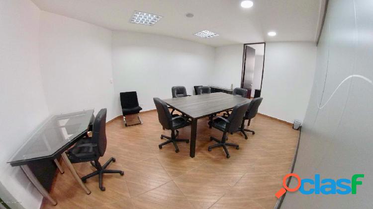 Comercial en Arriendo Santa Barbara MLS 19-9