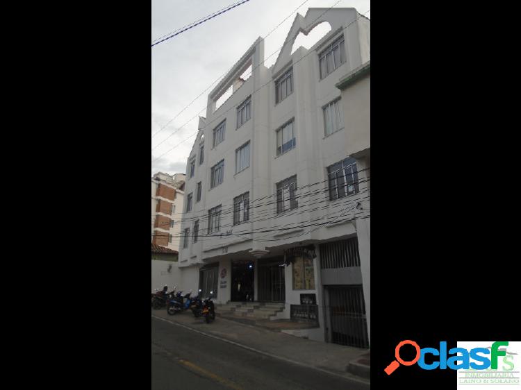 LOCAL COMERCIAL No. 106 EDIF EL PORTAL