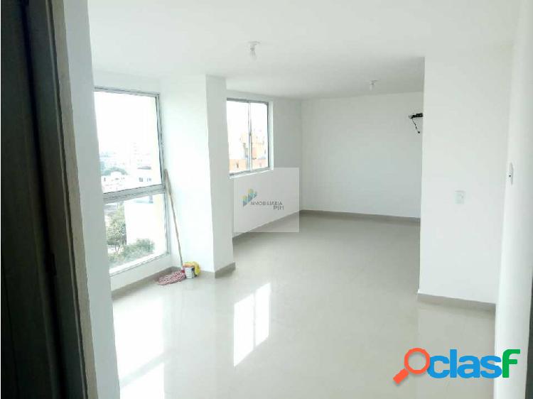 SE VENDE AMPLIO APARTAMENTO EN LA CAMPIÃA