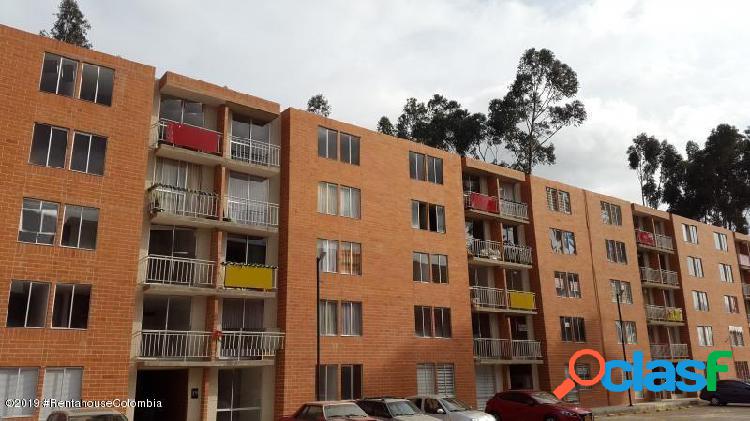 Vendo Apartamento Capellania MLS 20-28