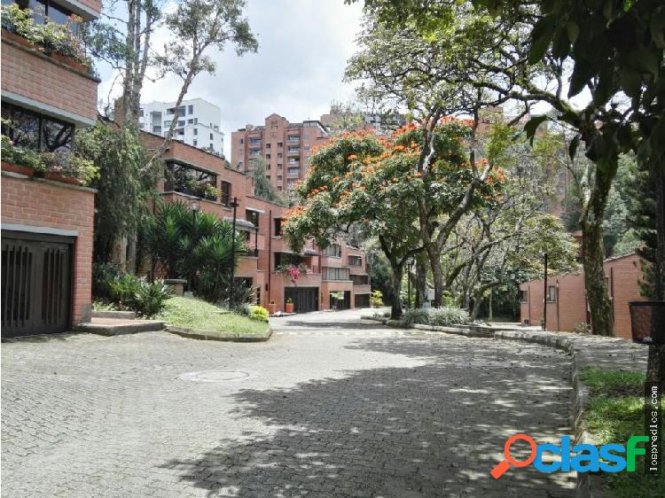 Vendo casa Poblado alto