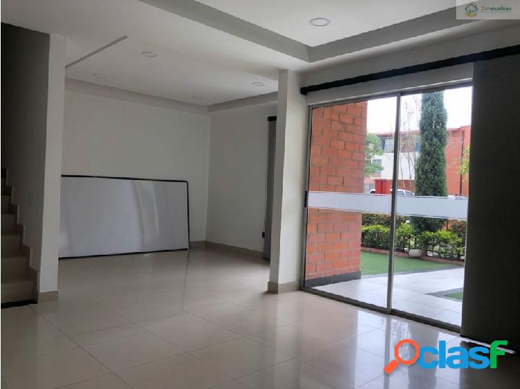 Venta de Casa en La Hacienda sur Cali Ampliada