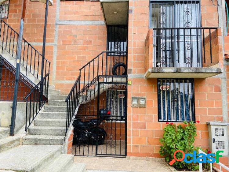 Apartamento / Loma Pajarito Robledo / Cod: A11-102