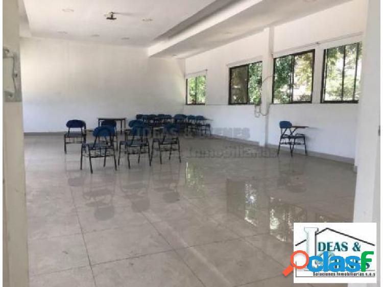 Casa Comercial Arriendo MedellÃ­n Aguacatala