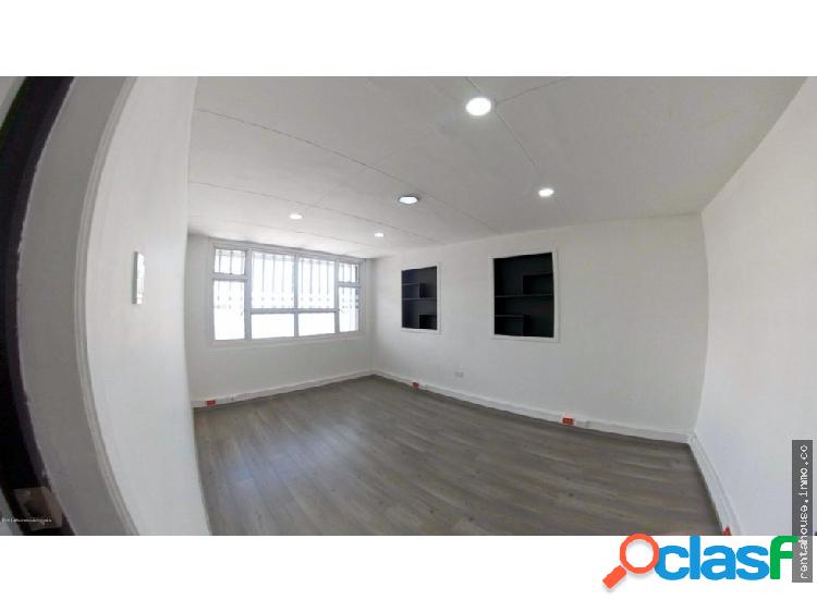 Comercial en Arriendo La Castellana RAH CO:20-1056