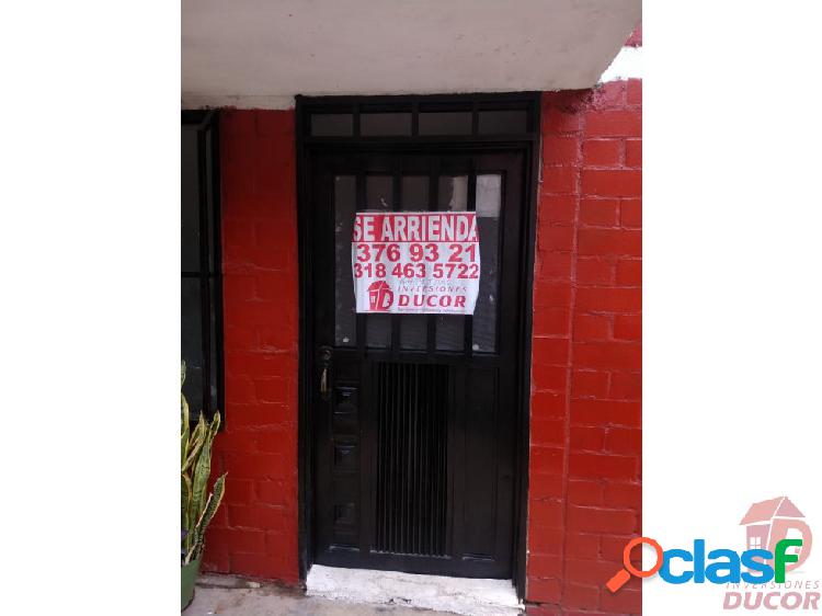 SE ARRIENDA APARTAESTUDIO BARRIO COMPARTIR