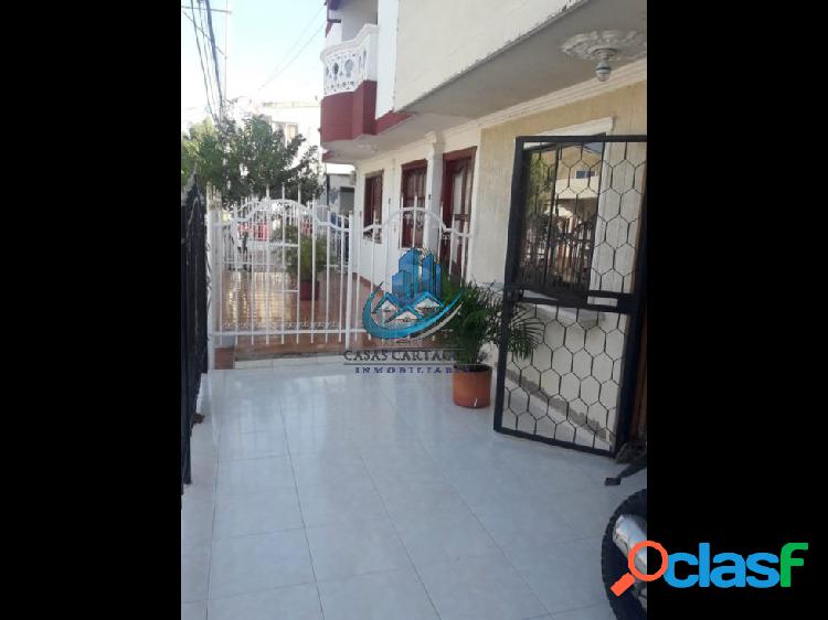 VENDO CASA DE 2 PISOS BARRIO LA CONSOLATA