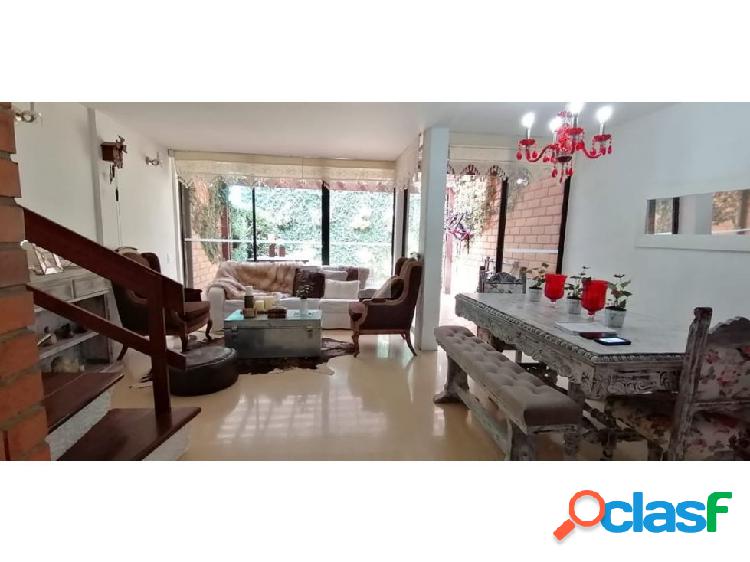 Venta Casa Loma del Esmeraldal Envigado 226 m2