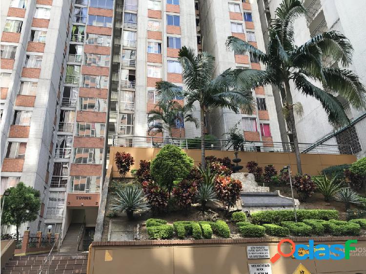 APARTAMENTO EN PLENO CENTRO DE MEDELLÍN