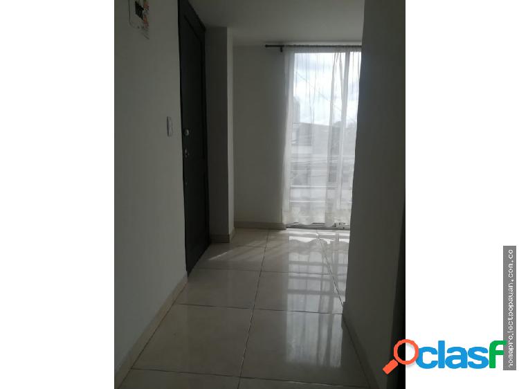 ARRIENDO APARTA ESTUDIO BARRIO EL RECUERDO