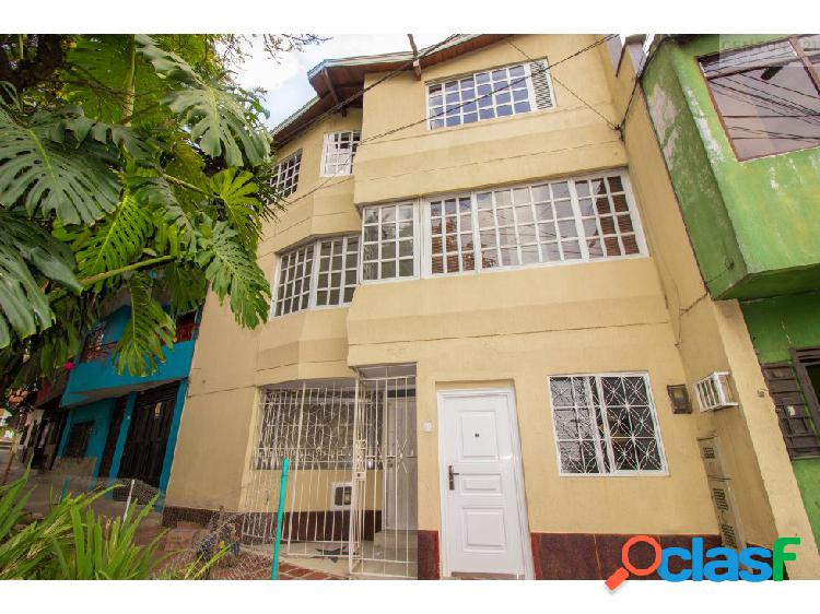 Aparta Estudio en Renta