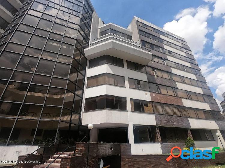 Apartamento EN ARRIENDO Santa Bárbara EA 20-662